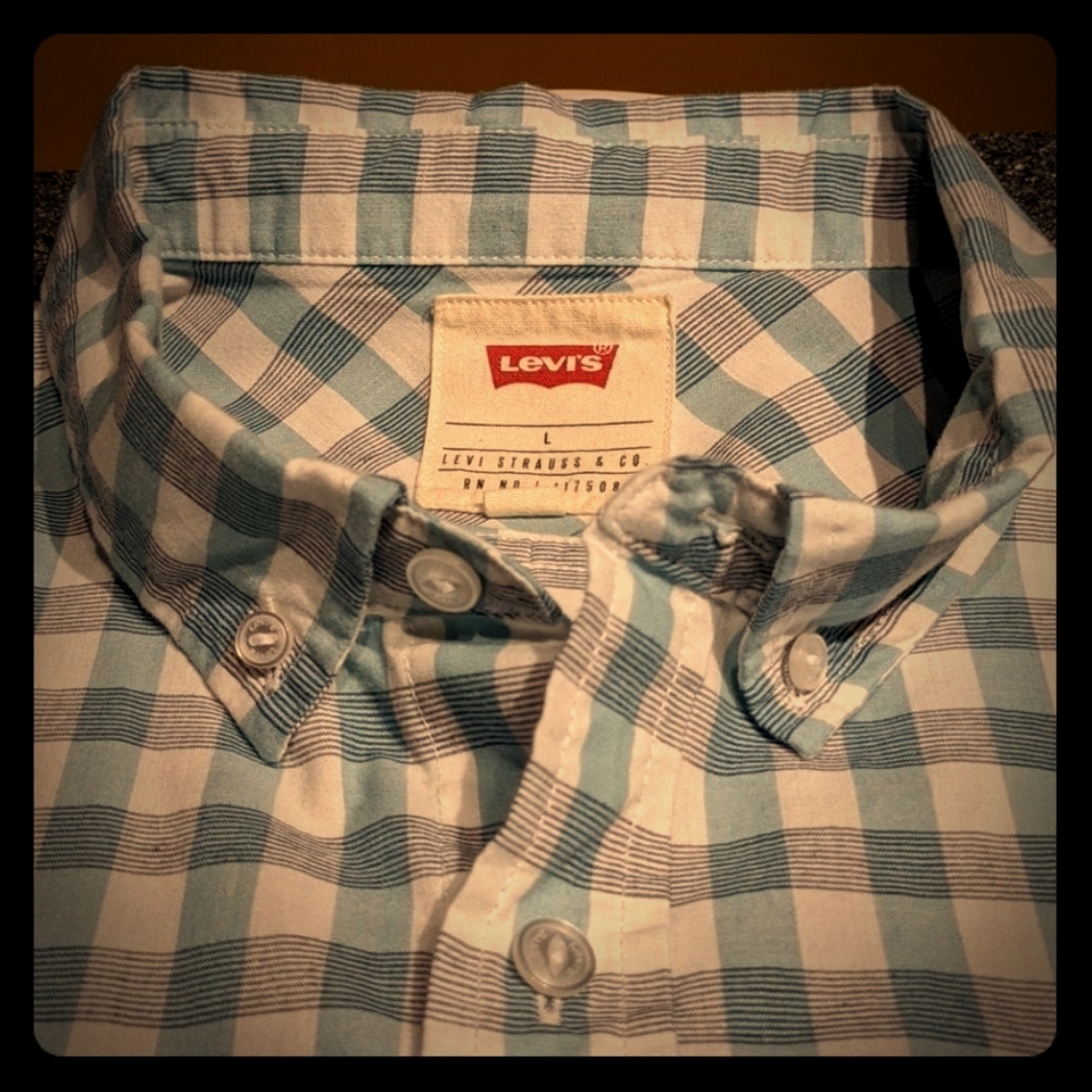 Levi's button down shirt